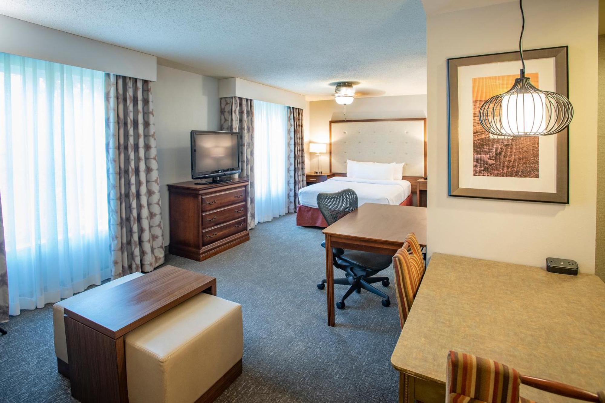 Hotel Pensacola Suites Hotel 3*